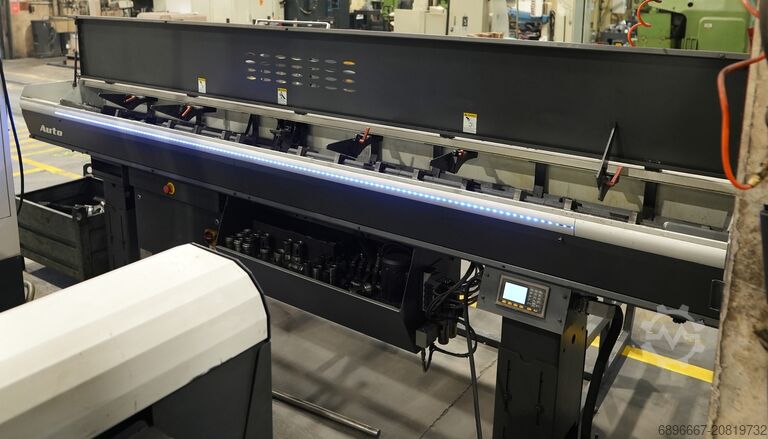 Горизонтальный токарный станок (с приводом) Youji Machine İndustrial co. Ltd. YH - 15