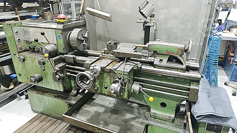 Токарно-центровой станок и токарный станок с подающим шпинделем Heidenreich VDF 18 RO