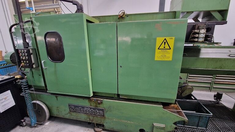 Многошпиндельный автоматический токарный станок SCHUETTE SF 32 DNT