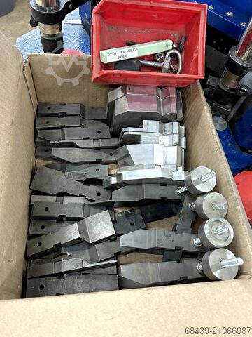 Пресс для угловых соединений EVM280106 Schüco EVM