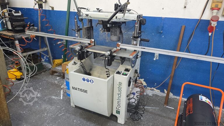 Электропневматический пантограф Fom Matisse