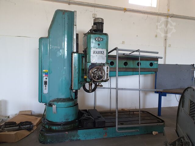 Радиально-сверлильный станок MAS VR6A