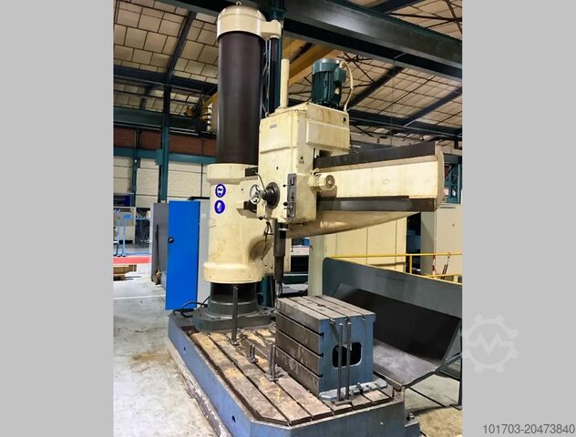 Радиально-сверлильный станок GSP 49S22