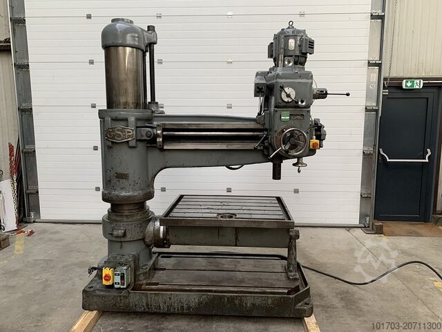 Радиально-сверлильный станок GSP 44 T 12