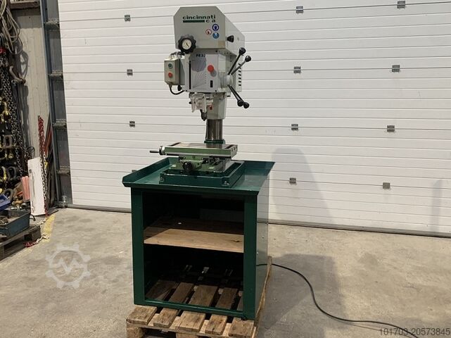 Колонный сверлильный станок для рабочего стола CINCINNATI PE 32