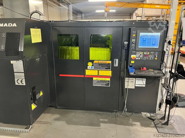 лазерный станок для резки Amada LCG-3015 AJ 2 kW Fiber Laser