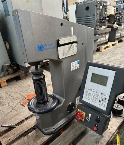 Прибор для измерения твердости Superrockwell ITW Bühler Wilson Briro RK Automat