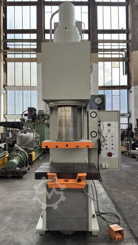 гидравлический пресс WMW Zeulenroda PYE 160 S/ 1M