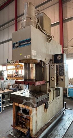 гидравлический пресс WMW PYE 250 S1M