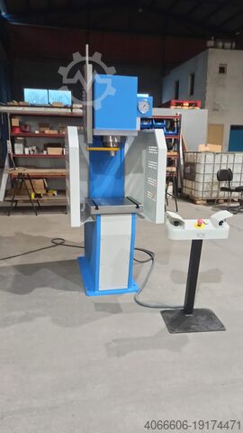 Гидравлический пресс Hidrogarne CD-50NC