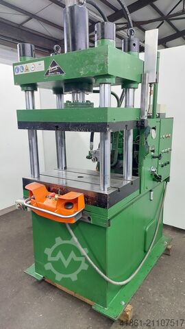 Гидравлический четырёхстоечный пресс HYMAG HSP.2.1-30