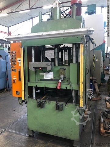 Четырехколонный пресс - гидравлический HOCHSTEIN PP 100 / 40