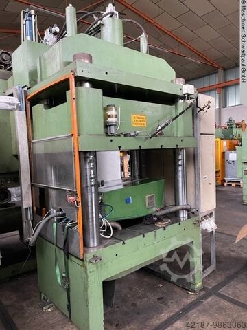 Четырехколонный пресс - гидравлический HOCHSTEIN PPG 150