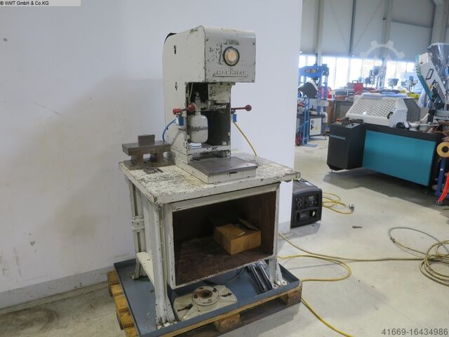 Одноколонный пресс - гидравлический HANNIFIN F20-21N