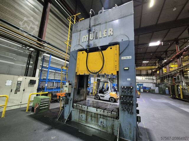 Двухколонный чертежный пресс MÜLLER ZE400-20.24.1