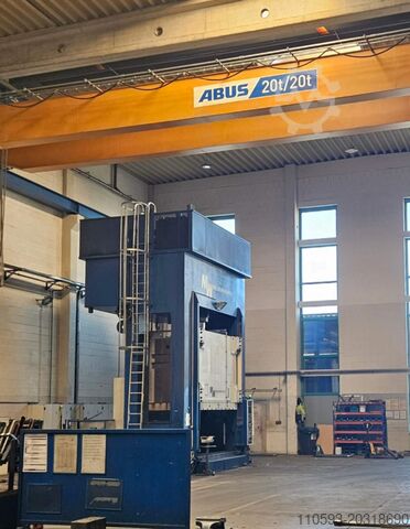 Гидравлический испытательный пресс Müller Weingarten ZE 1000-30