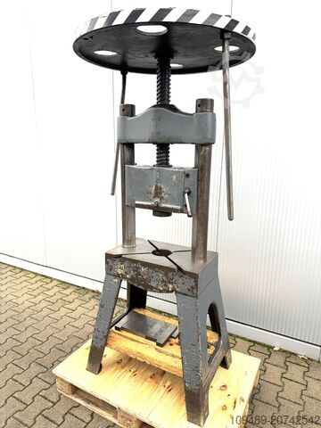 Ручной шпиндельный пресс Handspindelpresse 