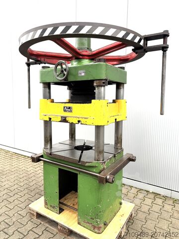 Ручной шпиндельный пресс/ACHTERM. SP60/670 Achtermann & Co. Stuttgart SP 60 / 670