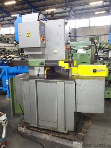 Торцовочная пила с регулировкой давления зажима TRENNJAEGER LTS 400 - M