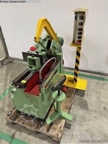 Ножовка BEHRINGER SUPER 212