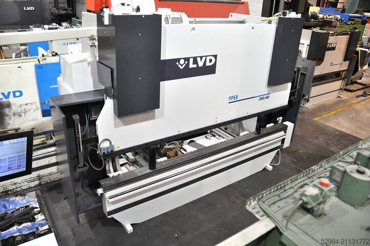 Гидравлические гибочные прессы LVD PPEB 250 ton x 4100 mm CNC