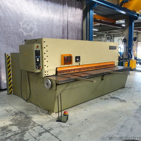гидравлические гильотинные ножницы Safan HVS 310-15