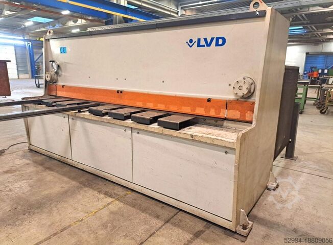 Гидравлические гильотинные ножницы LVD HST-C 3100 x 10 mm CNC