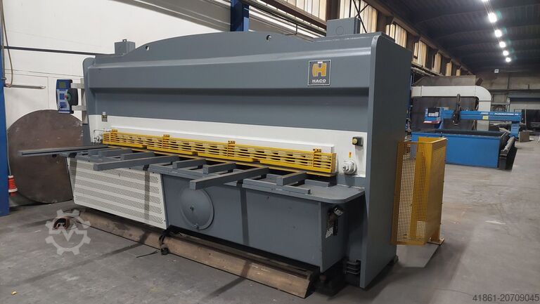 Гидравлические гильотинные ножницы HACO HSLX 3013