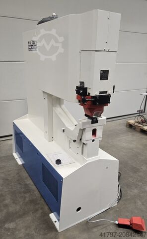 Пробивной пресс Mubea HP 1000 Mubea HP 1000