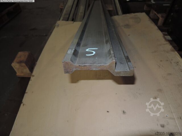 Инструменты для листогибочного пресса Fabr UNBEKANNT Oberwerkzeuge