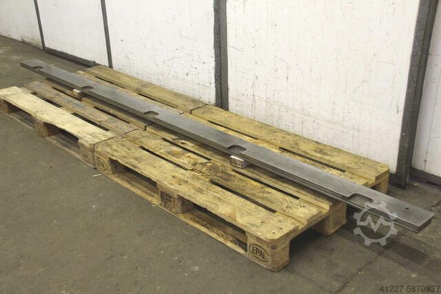 Листогибочный инструмент Поворотно-гибочный станок RAS 28/121/3060 mm