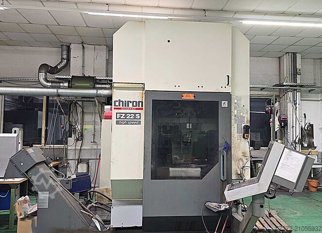 Вертикальный обрабатывающий центр с ЧПУ Chiron FZ 22 high-speed