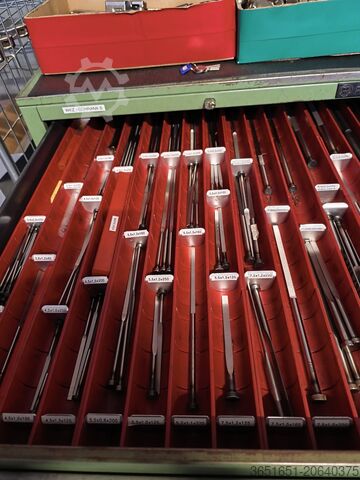 Универсальный обрабатывающий центр Flachauswerfer 