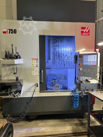 вертикальный обрабатывающий центр HAAS UMC-750