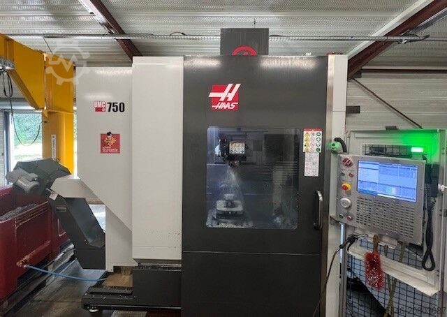 вертикальный обрабатывающий центр HAAS UMC-750
