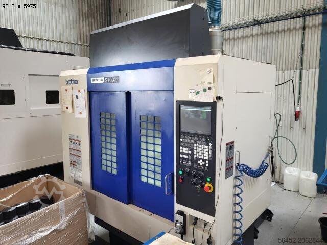 Вертикальный обрабатывающий центр BROTHER Speedio S700 X1