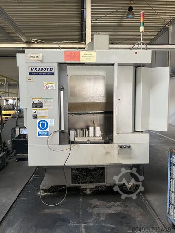 Обрабатывающий центр - вертикальный Hyundai Kia VX380TD