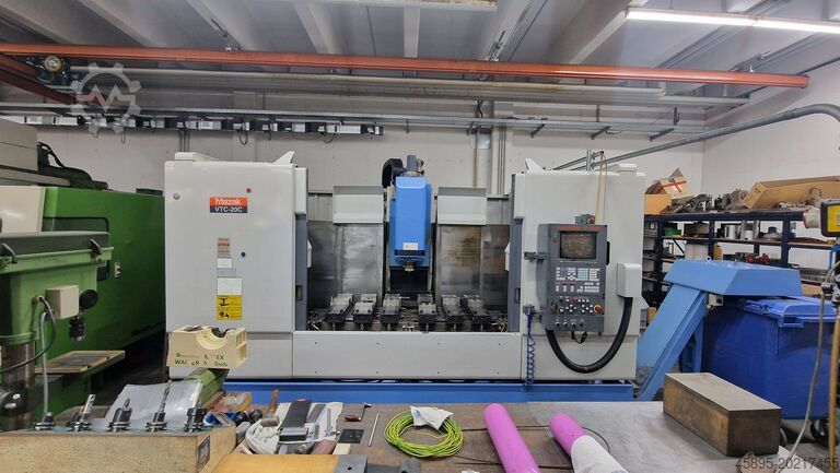 Обрабатывающий центр - вертикальный MAZAK VTC-20C