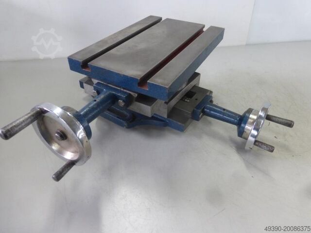 Крестовой стол с ручными маховиками  300 x 200