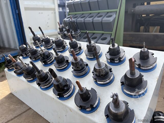 Фрезерные держатели SK40 ZÜRN Germany / Orion Ø4–12 мм uchwytów frezarskich SK40 ZÜRN Germany / Orion Ø4–12 mm uchwytów frezarskich SK40 ZÜRN Germany / Orion Ø4–12 mm