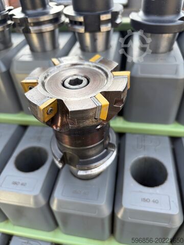 Фрезерная головка Sandvik Coromant Ø80 мм SK40 – 346.220242R25 Głowica frezarska Sandvik Coromant Ø80 mm SK40 – 346.220242R25 Głowica frezarska Sandvik Coromant Ø80 mm SK40 – 346.220242R25