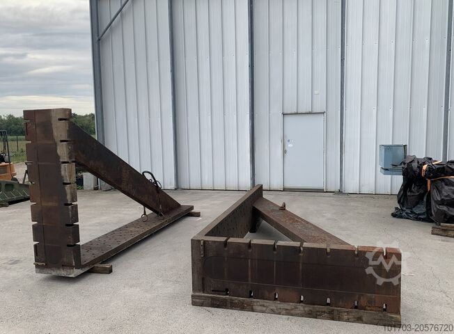 Пара угловых плит из чугуна Equerres de bridage en fonte 4000 x 2000 x 575 mm