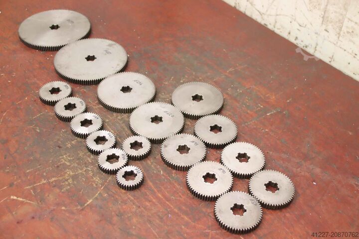 Шестерни делительной головки 18 шт. unbekannt Modul 1,5  127 bis 33 Zähne