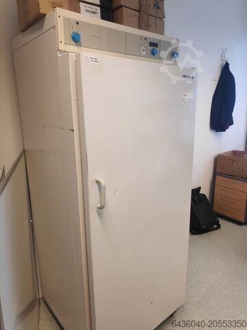 шкаф для подогрева Heraeus UT6420