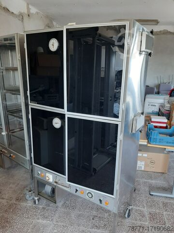 Проточный шкаф/шкаф безопасности Flow Cabinet/Safety Cabinet 