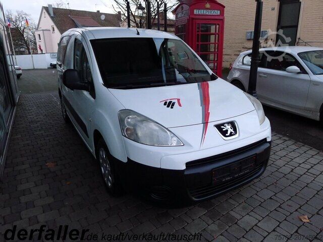 Кастомизированный фургон Peugeot Partner 3-Sitzer