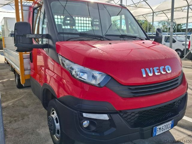 Кастомизированный фургон IVECO DAILY 35C12