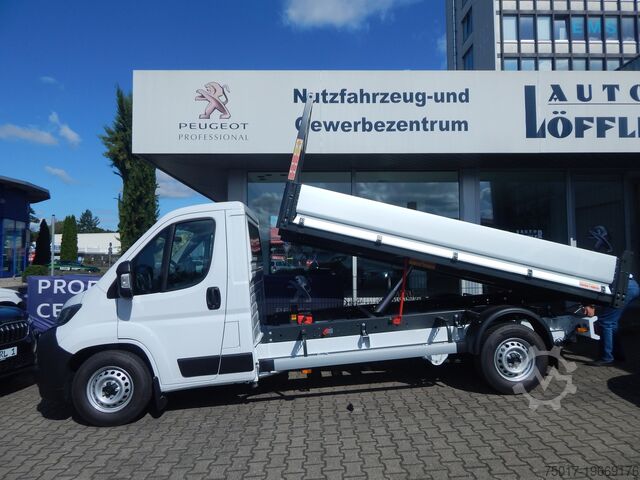 Транспортер с самосвальным кузовом - длинный круиз-контроль Peugeot Scattolini Heckkipper Boxer Klima+Ahk+Mirrorlink+180PS+verstä.