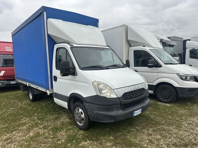 фургон-шторник IVECO Daily 35 C 17