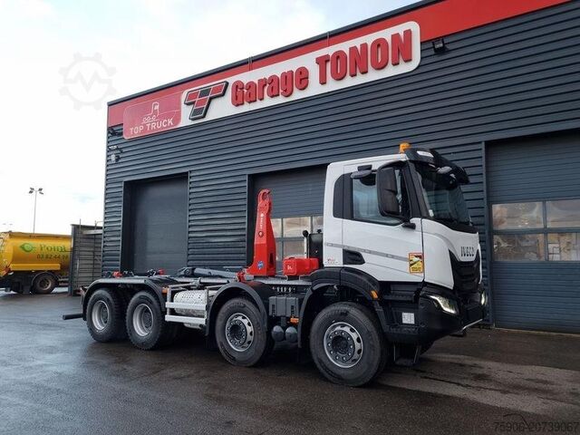 самосвал Iveco X-WAY